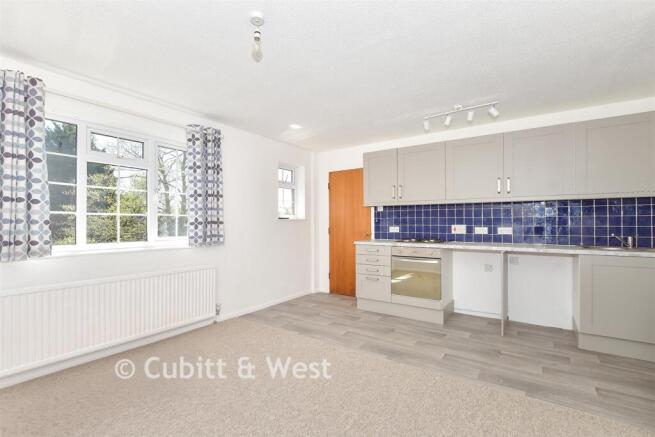 Lounge/ Kitchen