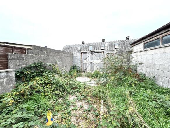 Parking 35 Drove Road.jpg