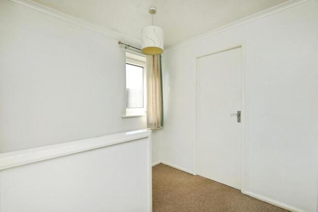 3 bed Semi-Detached for sale Image 6