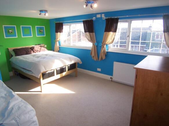 Photo 11
