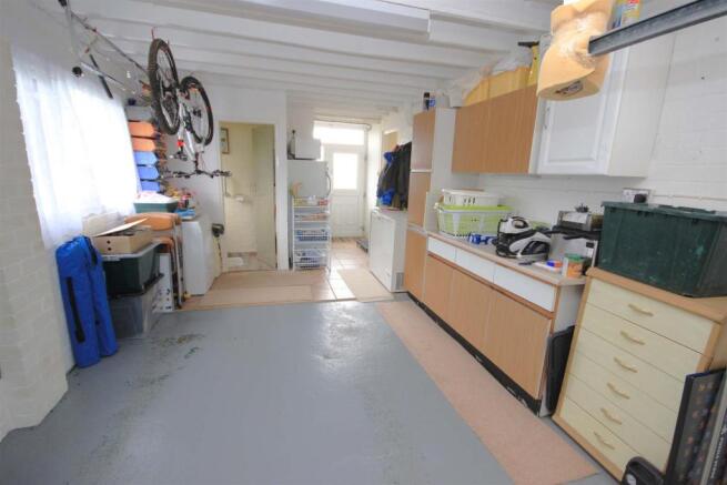 GARAGE & UTILITY AREA