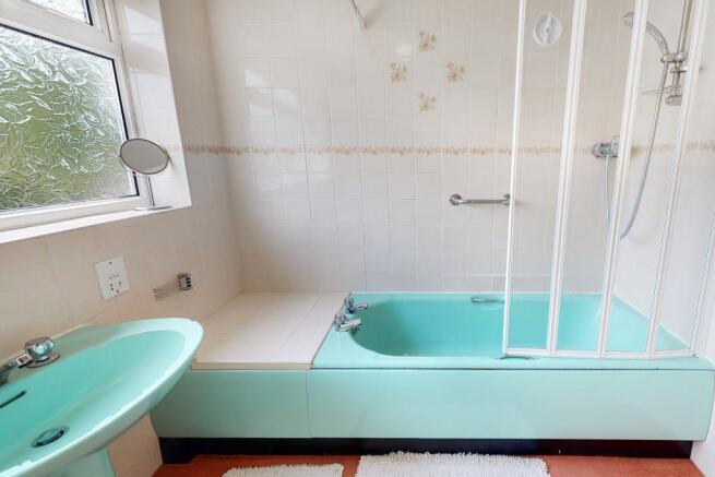 Family bathroom