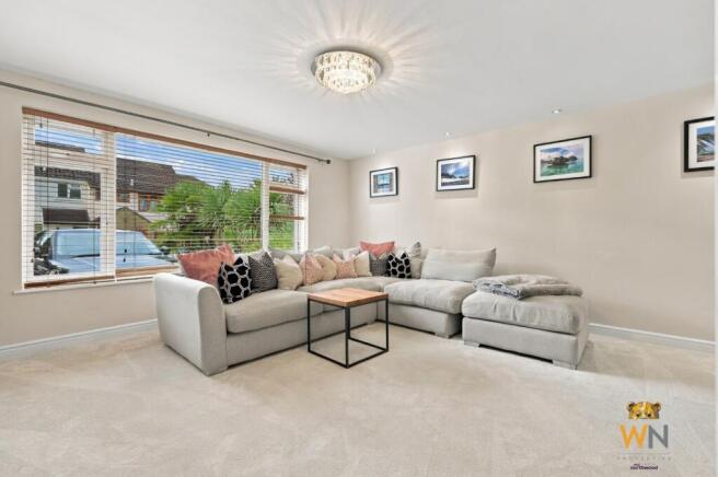 Byron Road, Hutton, Brentwood, CM13 photo 4
