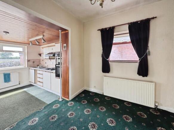 3 bed Bungalow for sale Image 7