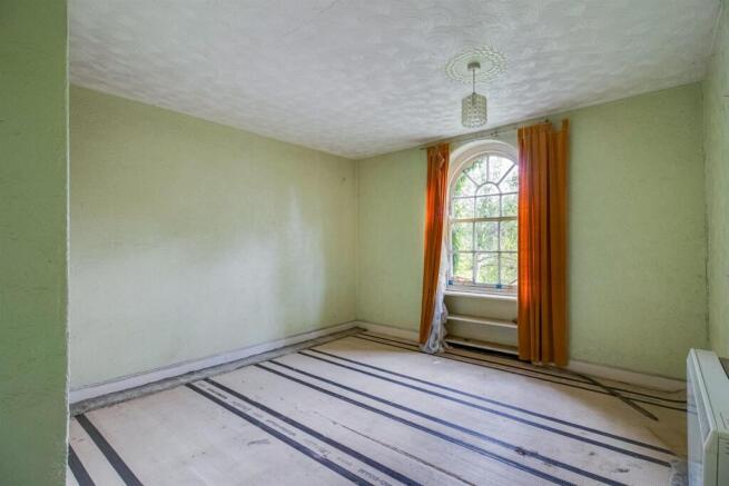 3 bed Detached for sale Image 10