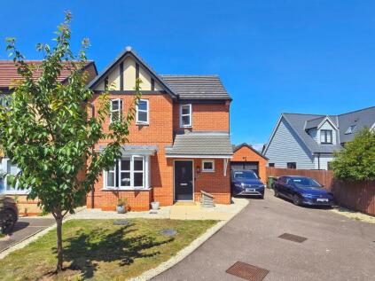 Rosebay Close, Ampthill, Bedfordshire, MK45