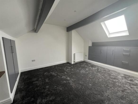 3 bed Terraced to rent Image 10