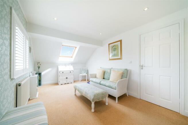 Bedroom 3-4.jpg