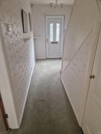 3 bed Semi-Detached to rent Image 6