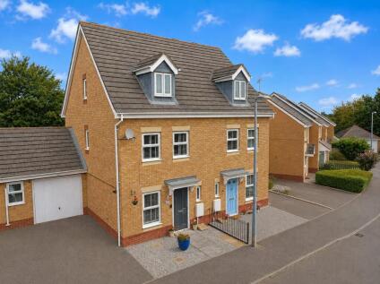 Farriers Way, Houghton Regis, Dunstable, Bedfordshire, LU5
