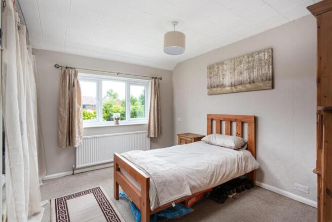 3 bed Semi-Detached for sale Image 9