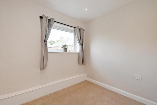 2 bed Apartment for sale Image 8
