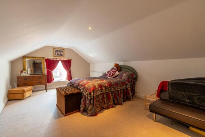 3 bed Detached for sale Image 10