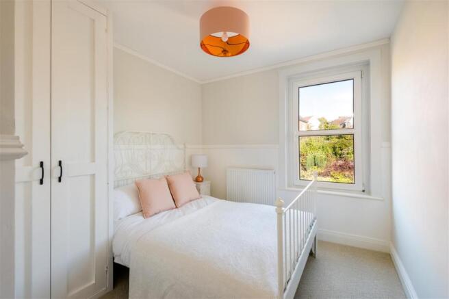 bedroom 2.JPG