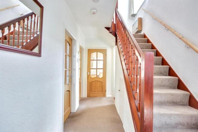Haddon Crescent, Chilwell, Nottingham photo 4