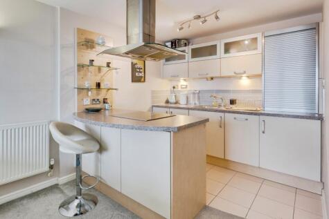 Throwley Way, Sutton, SM1