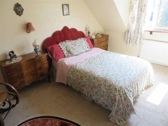 BEDROOM 1 (REAR)