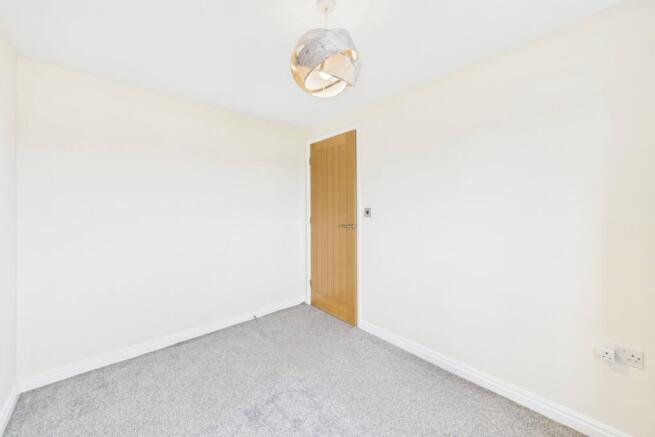 3 bed House to rent Image 12