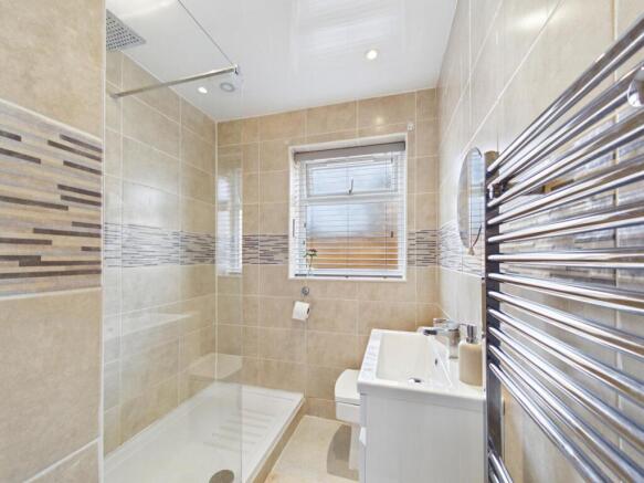 2 bed Semi-Detached Bungalow for sale Image 10