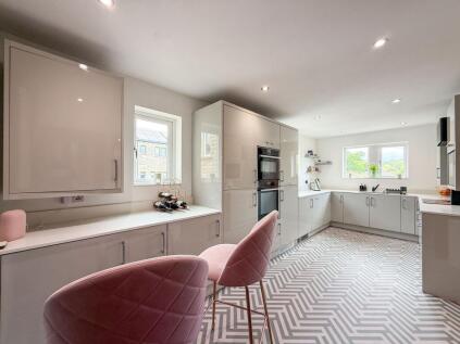 Old Turnpike, Honley, Holmfirth, HD9