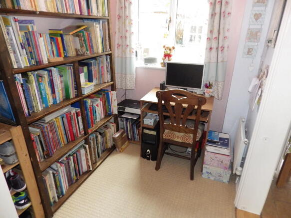 Photo 9