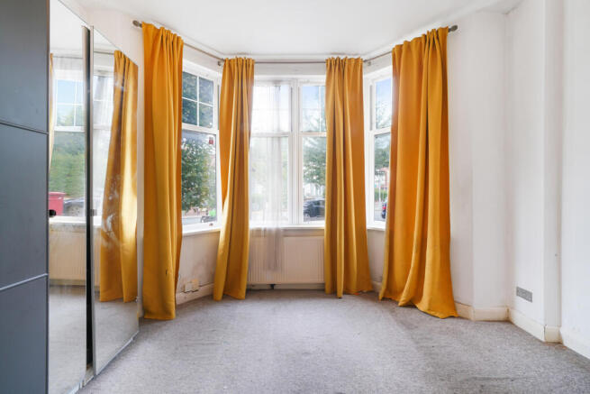 1a Staverton Road...
