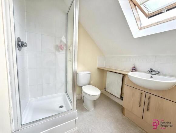 4 bed Semi-Detached for sale Image 11