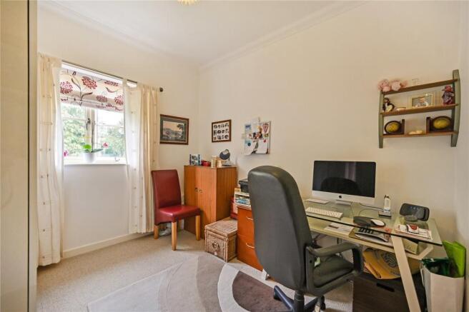 Bedroom/Study