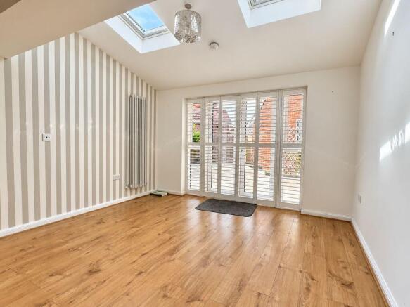 Fourteen Acre Avenue, Bognor Regis photo 4