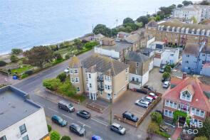 Flat 4, Millennium Court, Marine Parade West, Clacton-on-sea CO15 1LP