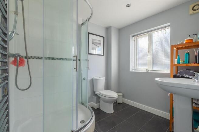 4 bed Town House for sale Image 12