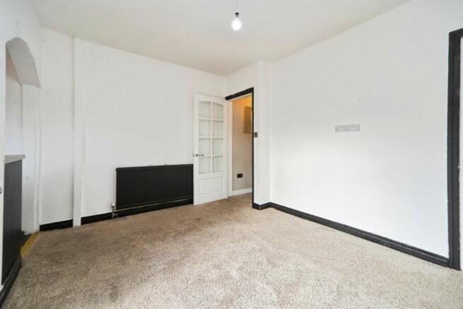 3 bed Semi-Detached for sale Image 5