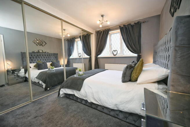 3 bed Semi-Detached for sale Image 10