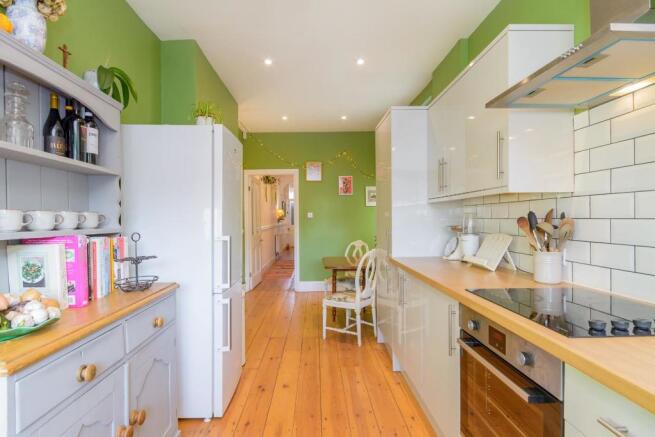 TEERTSELYGRA60 - Kitchen.Breakfast Room C.jpg