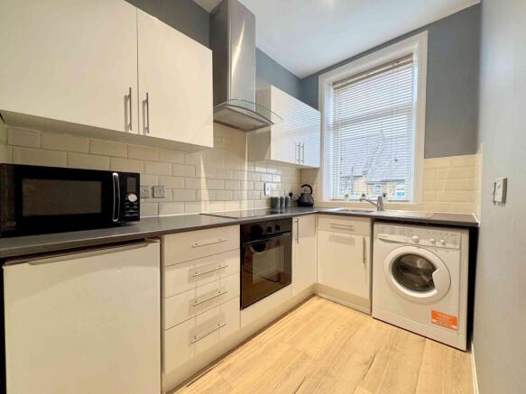 3 bed Terraced for sale Image 5