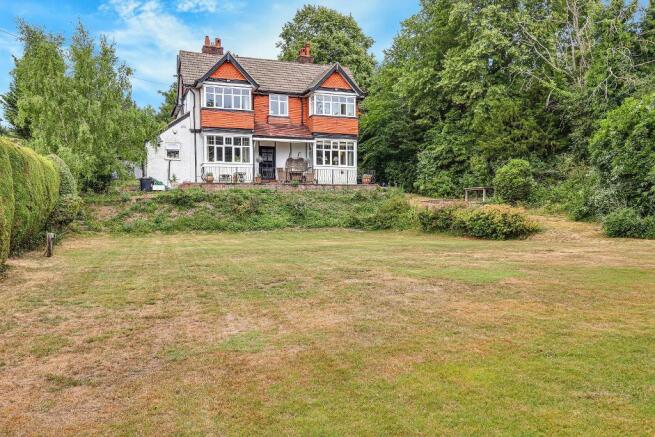 5-bed detached on Hook Hill, Sanderstead, Surrey, CR2 0LB, £1,300,000