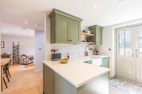 Immaculately Presented Home in Burnham Market