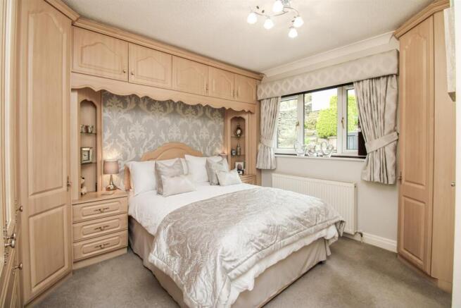 3 bed Detached Bungalow for sale Image 9