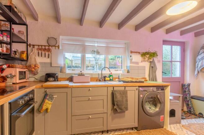 KITCHEN/DINER