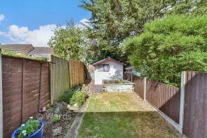 37, Anne Boleyn Close, Sheerness ME12 4AT