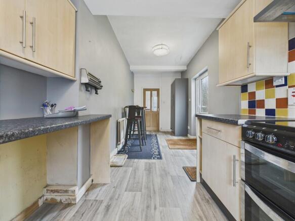 CAM04273G0-PR0132...