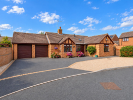 14, Coldicott Gardens, Evesham WR11 2JW