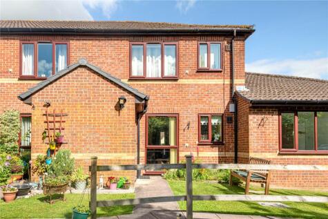 St. Marys Close, Alton, Hampshire, GU34