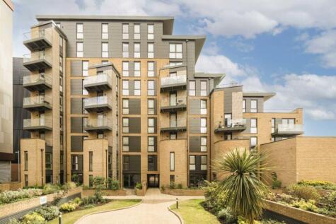 Baltic Avenue, Brentford