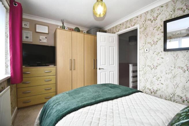 2 bed Semi-Detached for sale Image 10