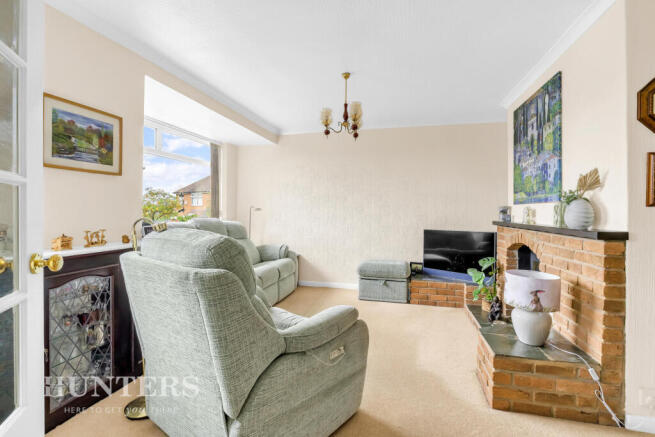 3 bed Semi-Detached for sale Image 6