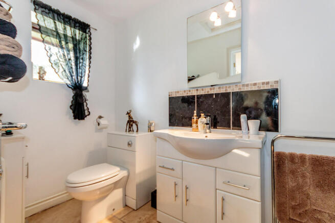 EN-SUITE VIEW ONE