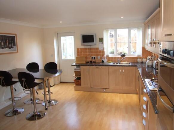 Kitchen/Breakfast Rm