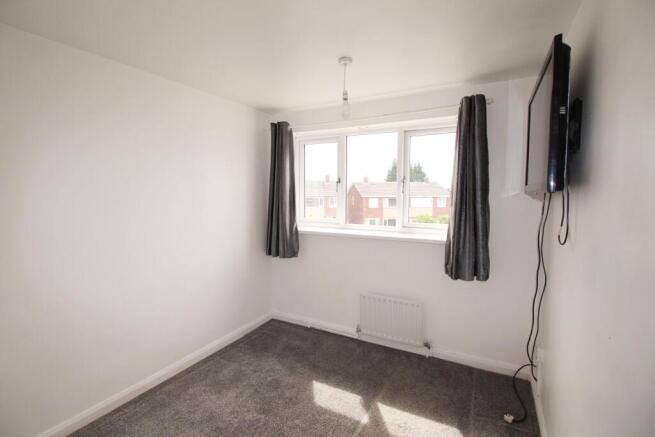 3 bed Semi-Detached to rent Image 12