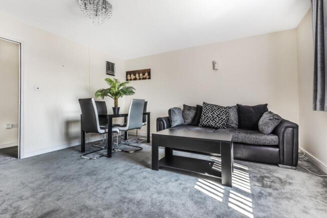 Living Room (4)